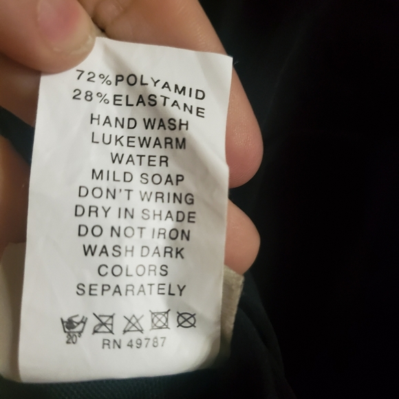 NWOT Black w/ruffle 1 piece swimsuit Profile by Gottex SZ 6 - Picture 5 of 5